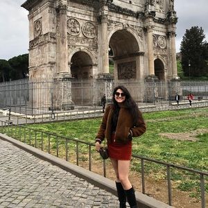 Meet your Posher, Jessica